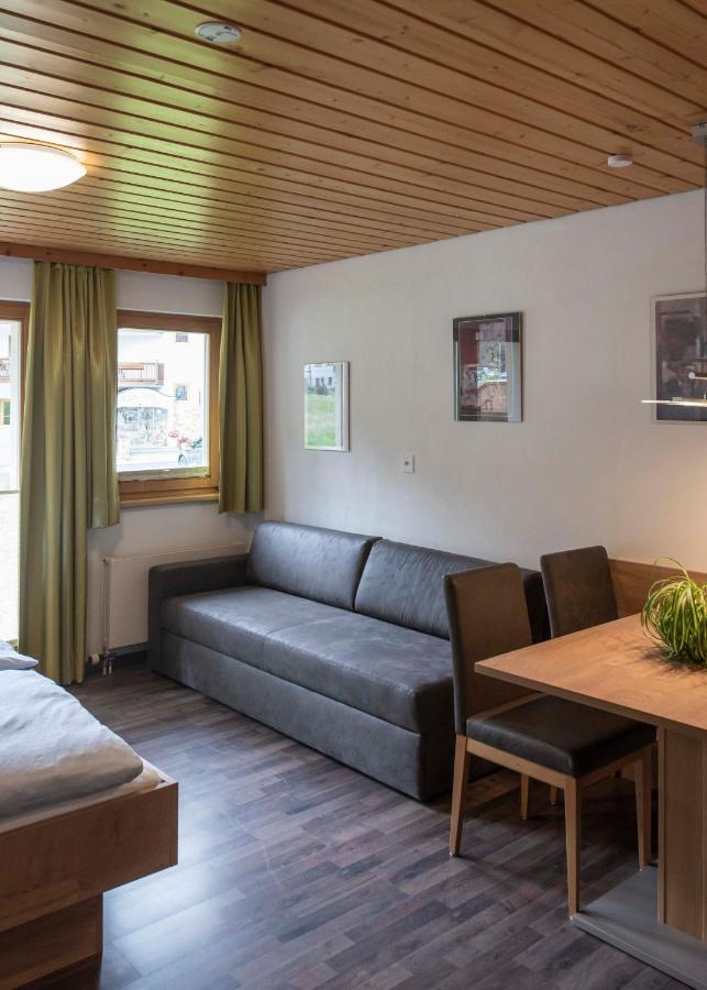 Apartment Madlaina ザムナウン エクステリア 写真