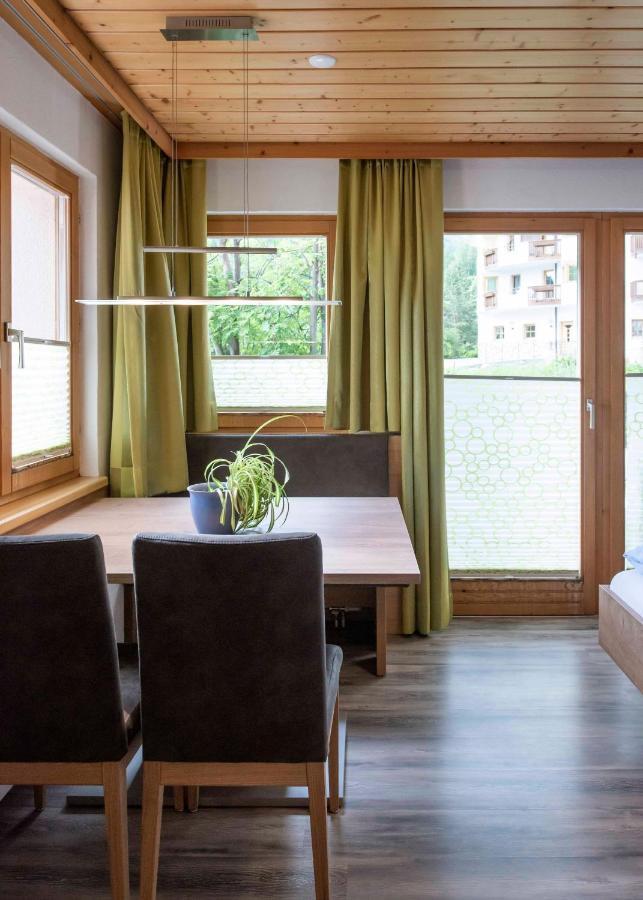 Apartment Madlaina ザムナウン エクステリア 写真